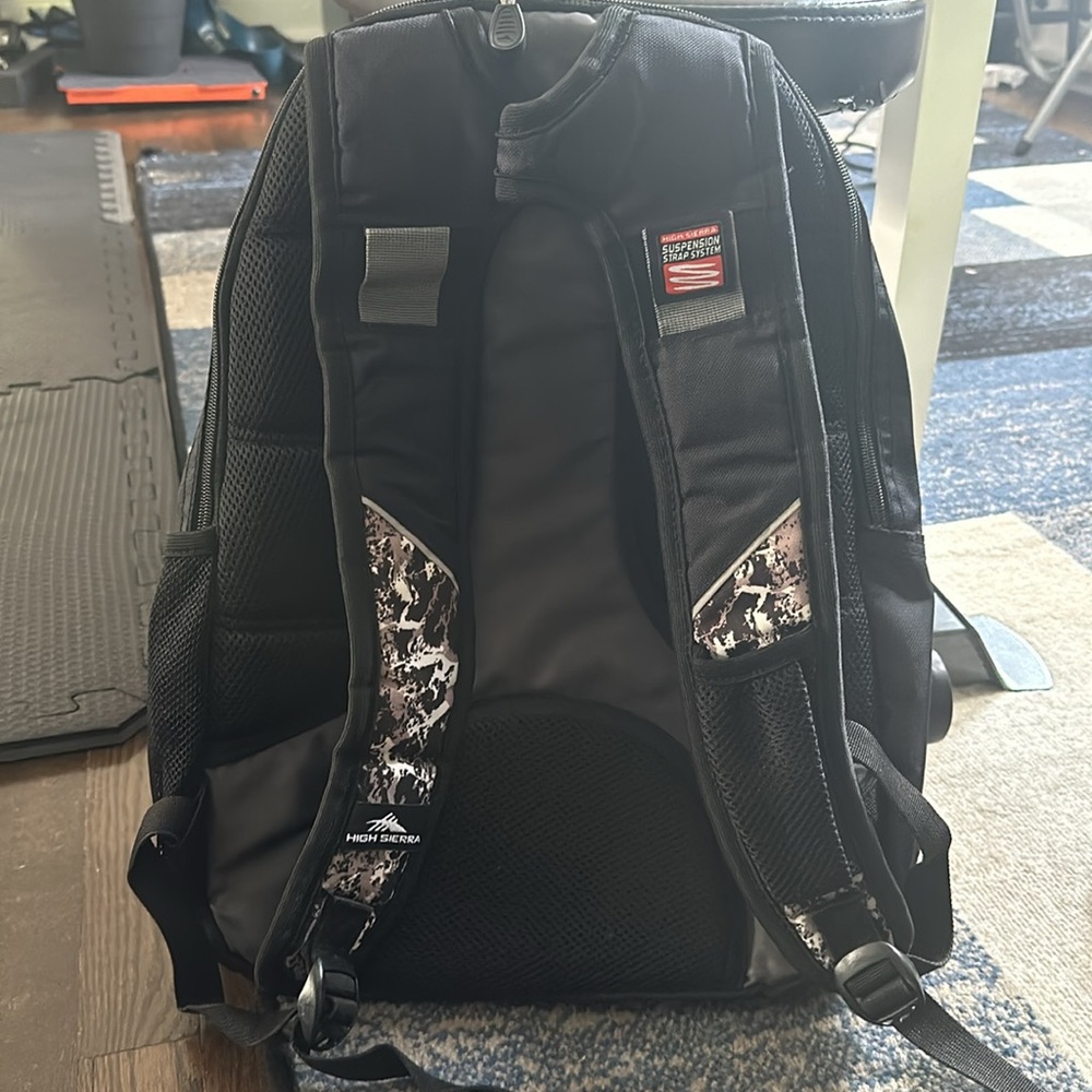 High Sierra Backpack - Picture 2 of 3